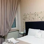 Milu' 4* Κρότωνας